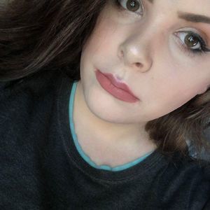 Meet your Posher, Jillian